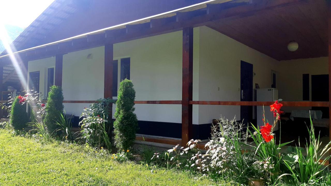 Dacha Podobovets 127 Hotel Екстериор снимка