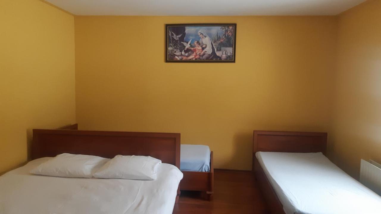 Dacha Podobovets 127 Hotel Екстериор снимка