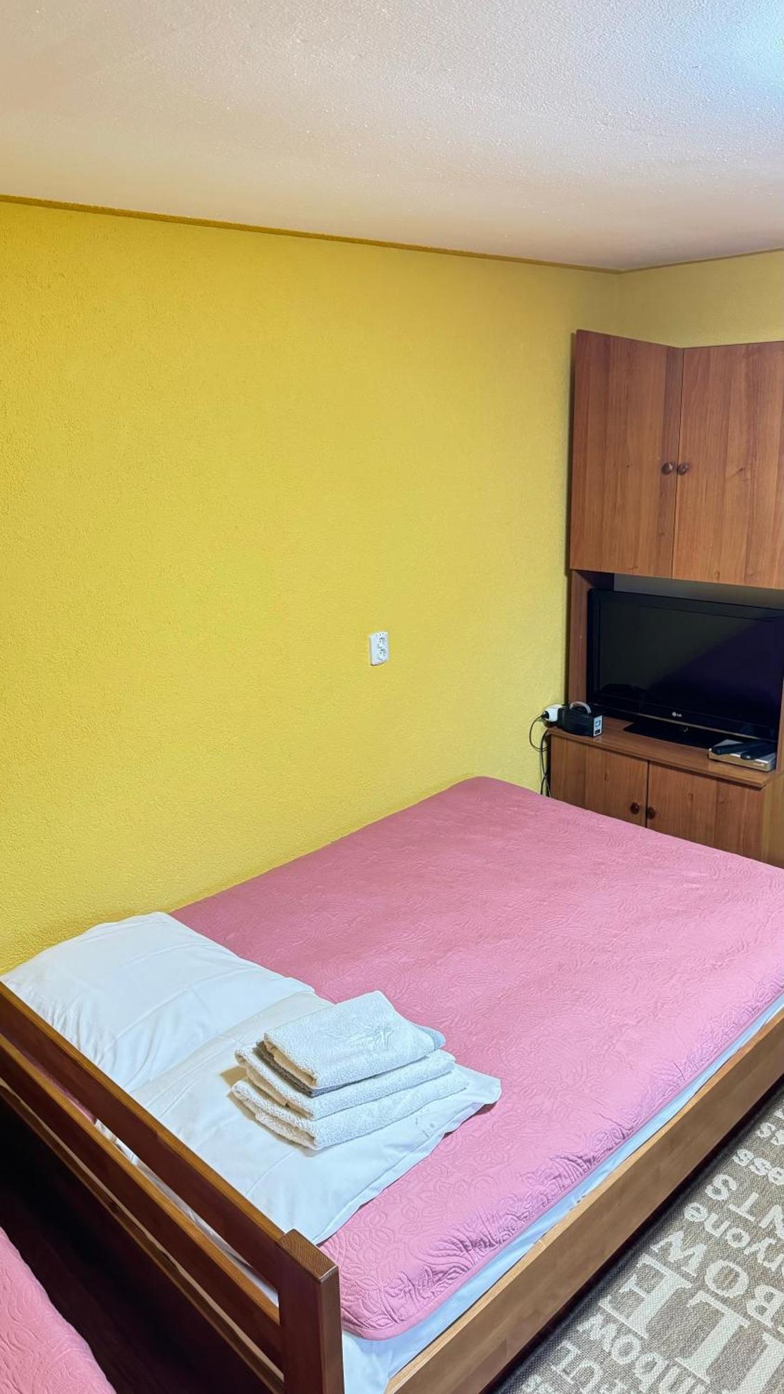 Dacha Podobovets 127 Hotel Екстериор снимка