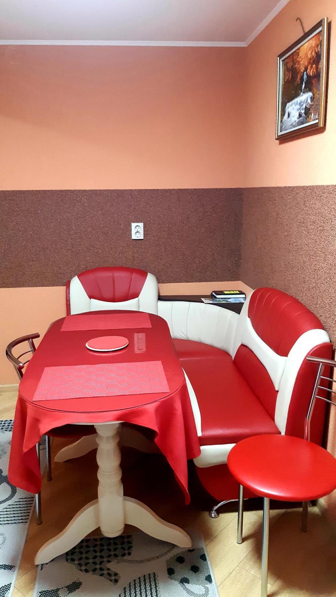 Dacha Podobovets 127 Hotel Стая снимка