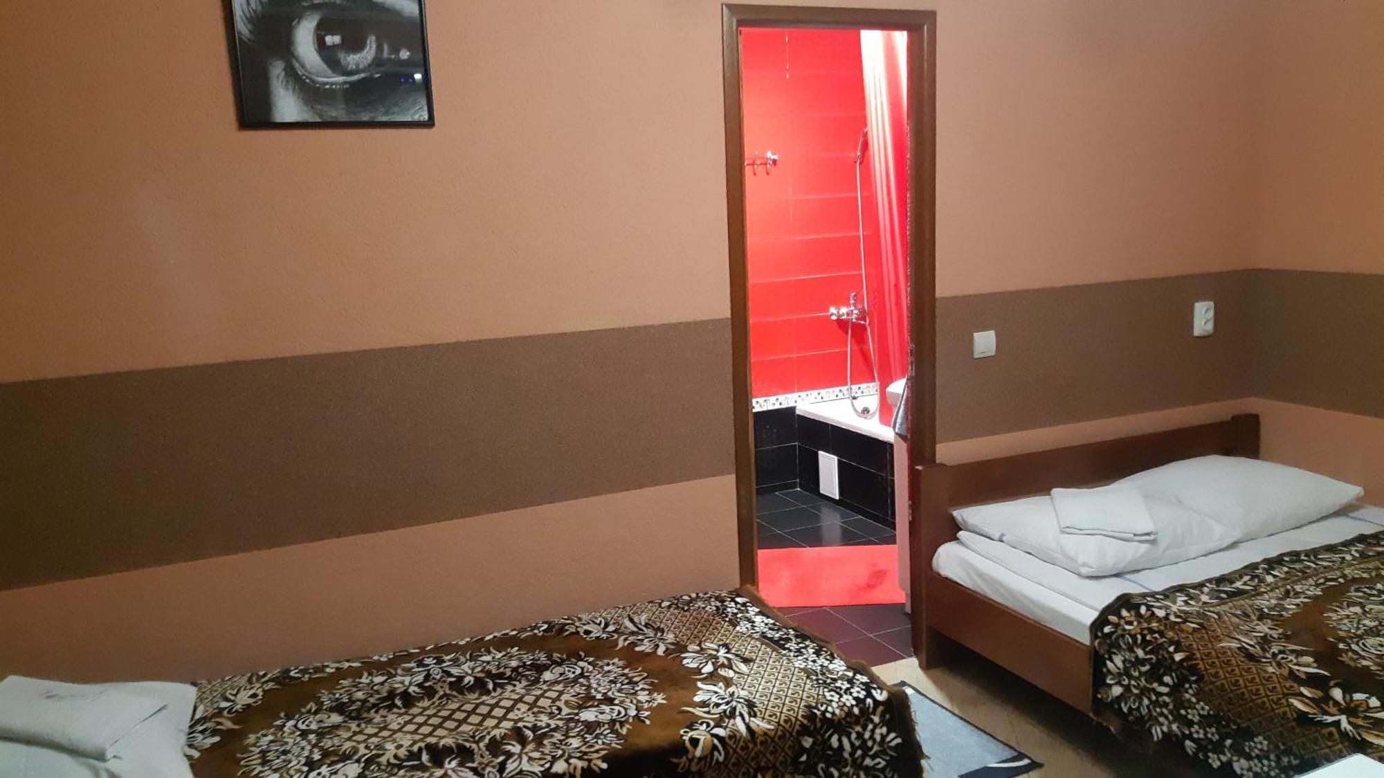 Dacha Podobovets 127 Hotel Стая снимка